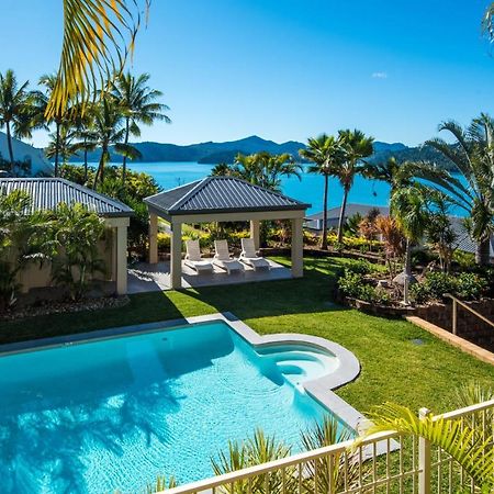 La Bella Waters 1 Wide Reaching Ocean Views And Buggy Villa Hamilton Island Exterior photo