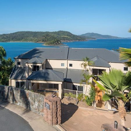 La Bella Waters 1 Wide Reaching Ocean Views And Buggy Villa Hamilton Island Exterior photo