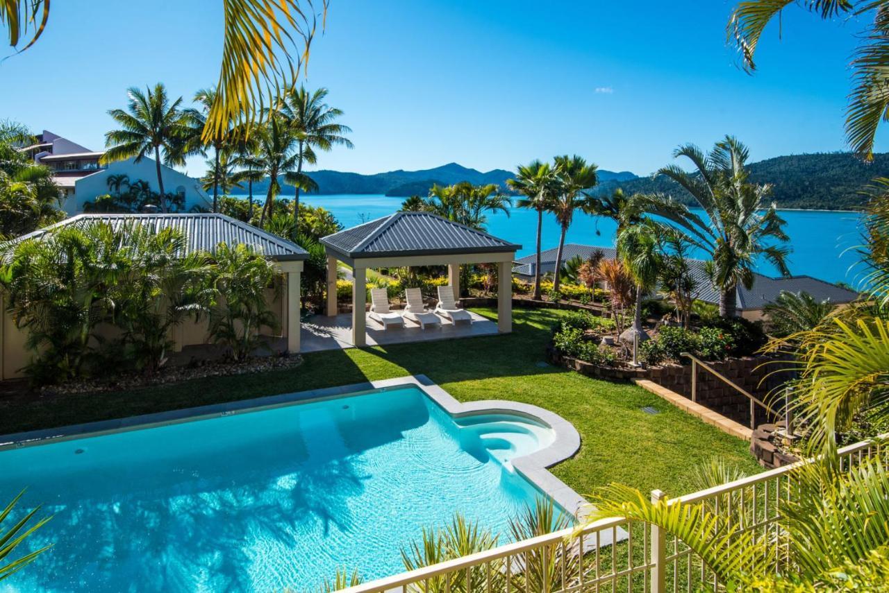 La Bella Waters 1 Wide Reaching Ocean Views And Buggy Villa Hamilton Island Exterior photo