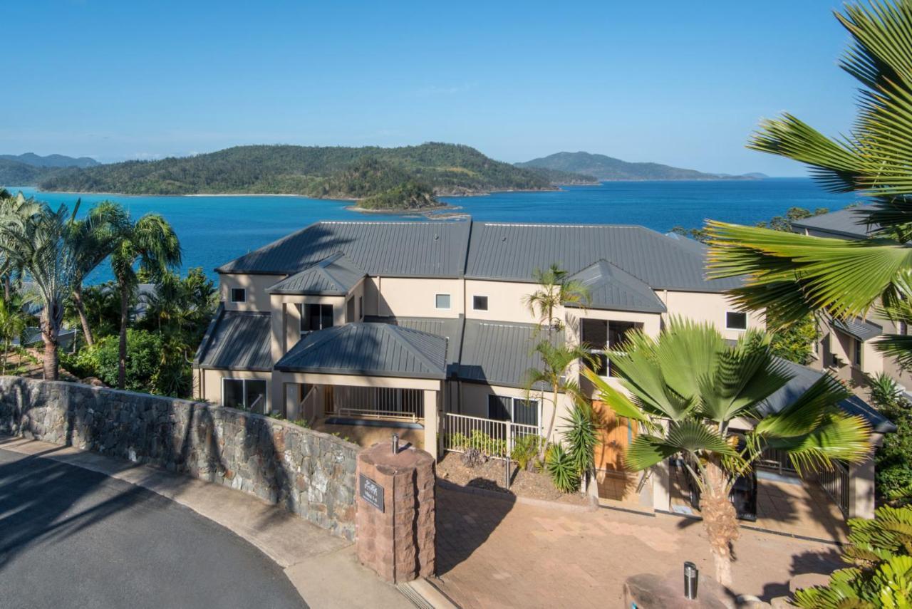 La Bella Waters 1 Wide Reaching Ocean Views And Buggy Villa Hamilton Island Exterior photo